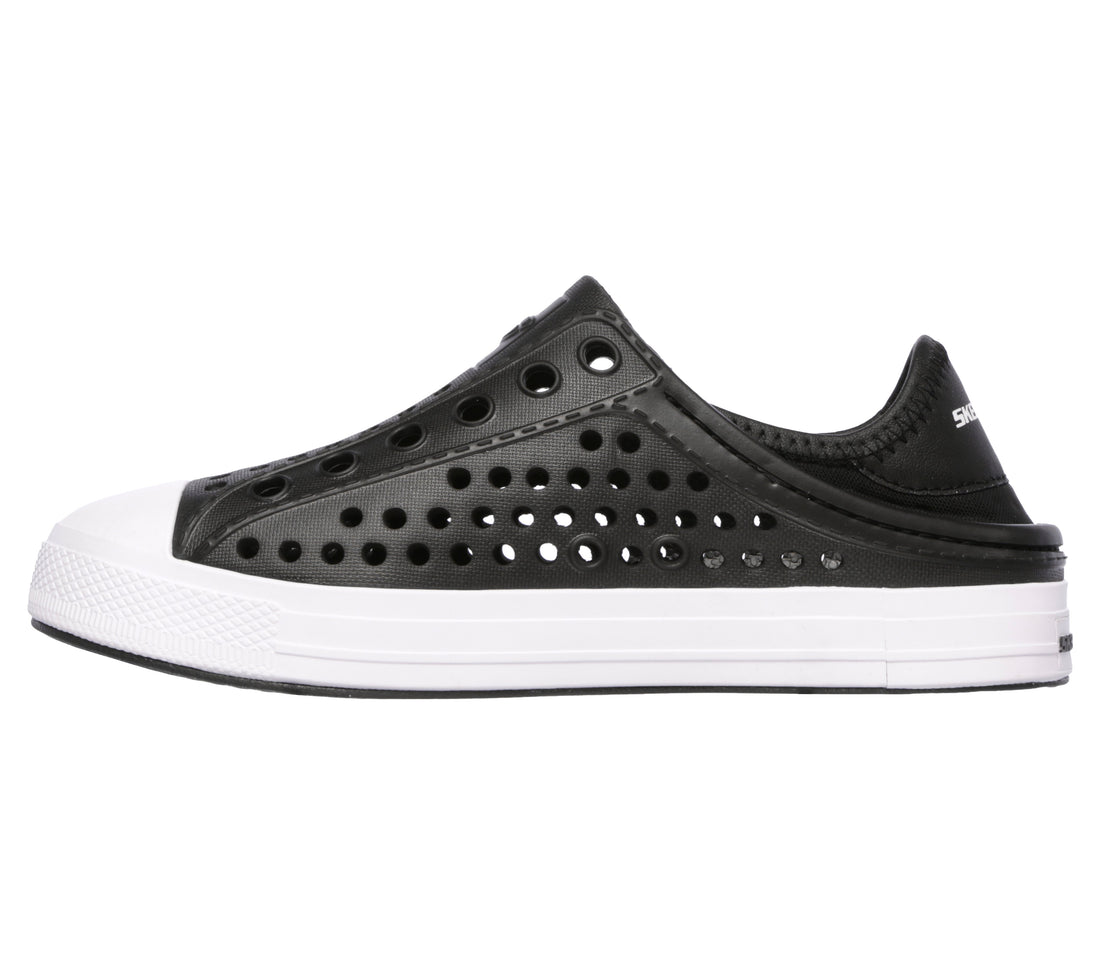 SKECHERS Foamies Guzman Steps Aqua Surge kids casual in black – product view