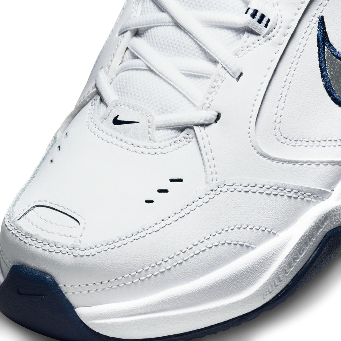 NIKE Air Monarch IV M men sneaker in WHITE/METALLIC-SILVER-MIDNIGHT-NAVY – product view
