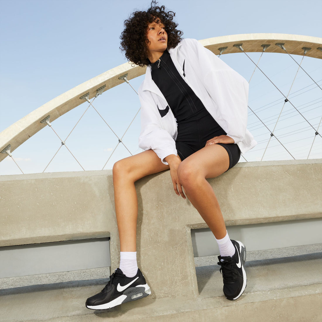 NIKE Air-Max-Excee-W women sneaker in White black grey – product view