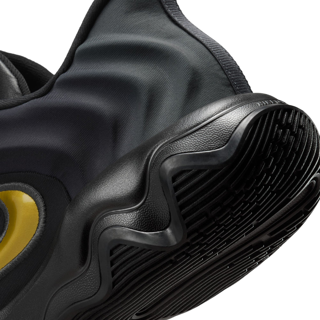 Nike Giannis Immortality 4 M