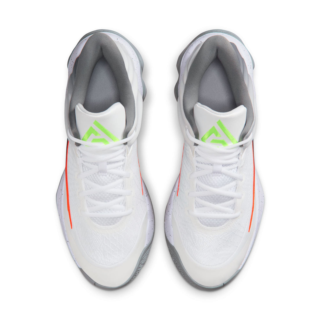 NIKE Giannis Immortality 4 kids performance in BLACK/WHITE-WOLF-GREY – product view