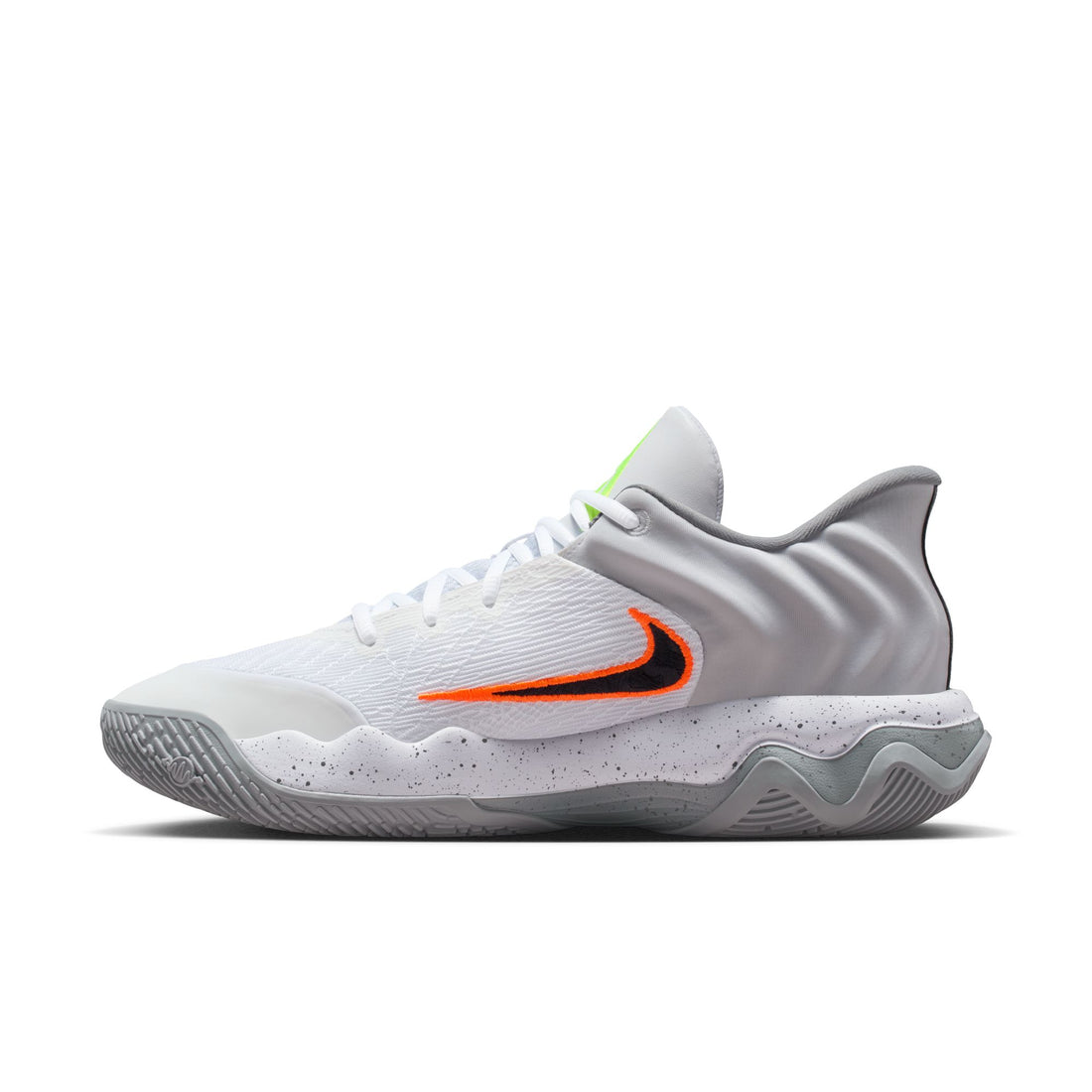 NIKE Giannis Immortality 4 kids performance in BLACK/WHITE-WOLF-GREY – product view