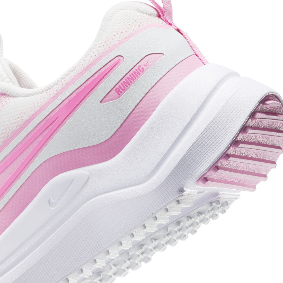 Nike Cosmic Runner