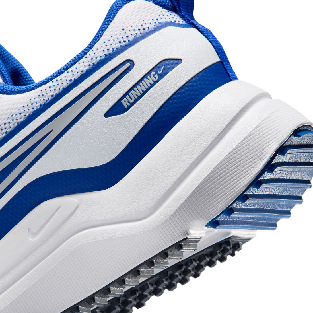 Nike Cosmic Runner