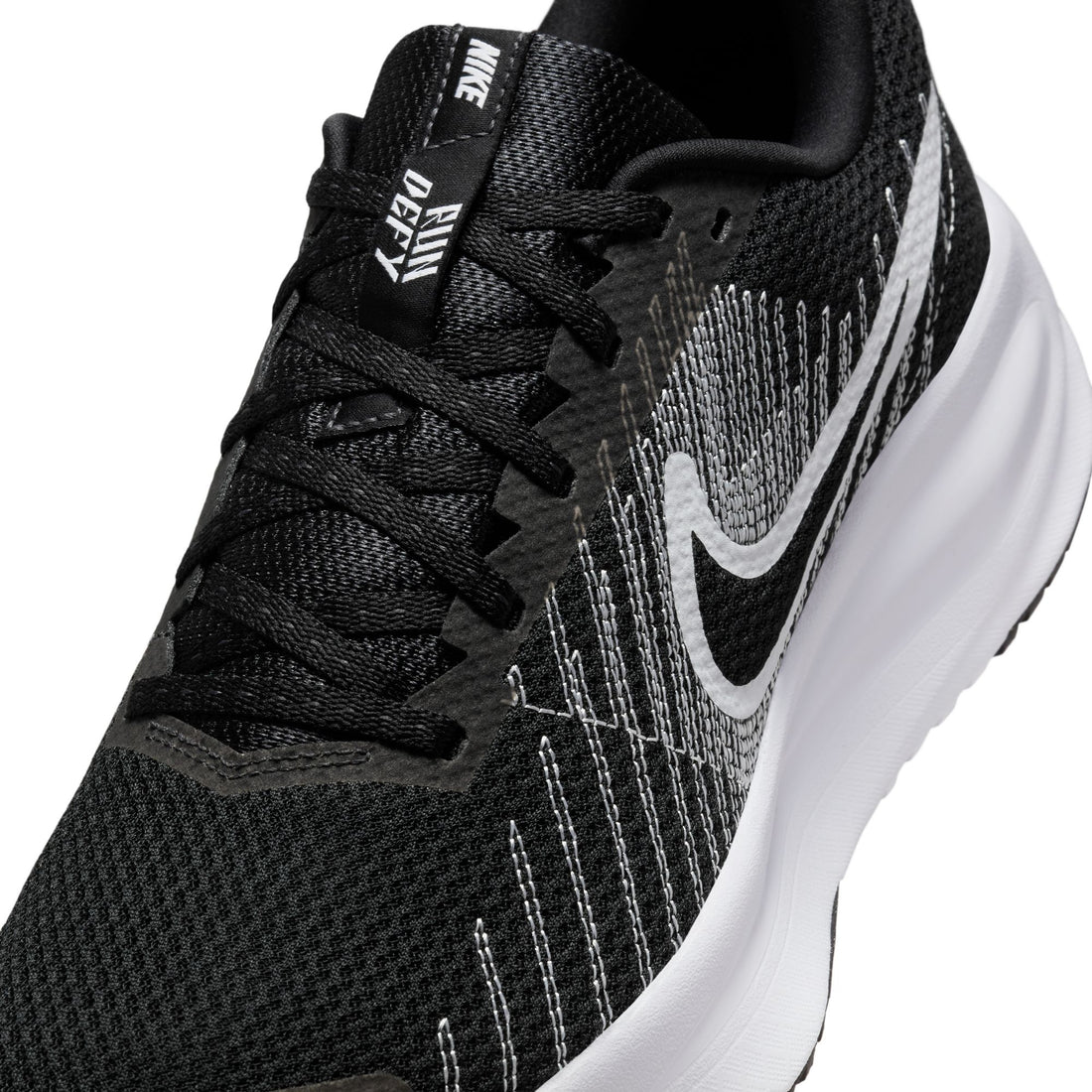 Nike Run Defy M