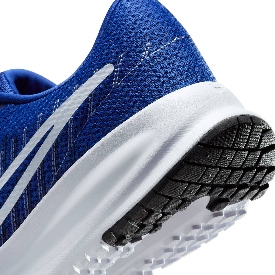 Nike Run Defy M