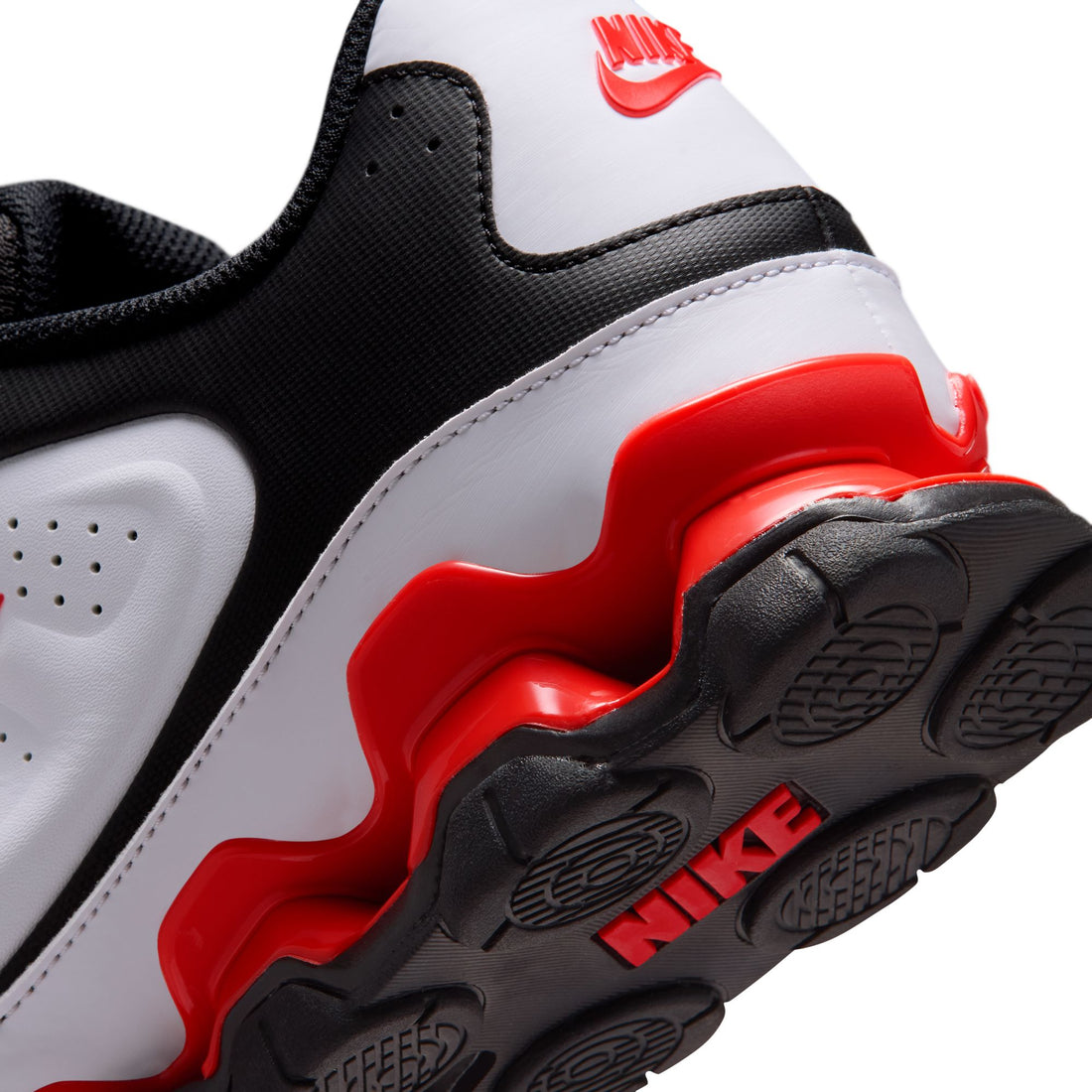 Nike Nike Reax 8 NSW SL M Performance Shoes in White-product view