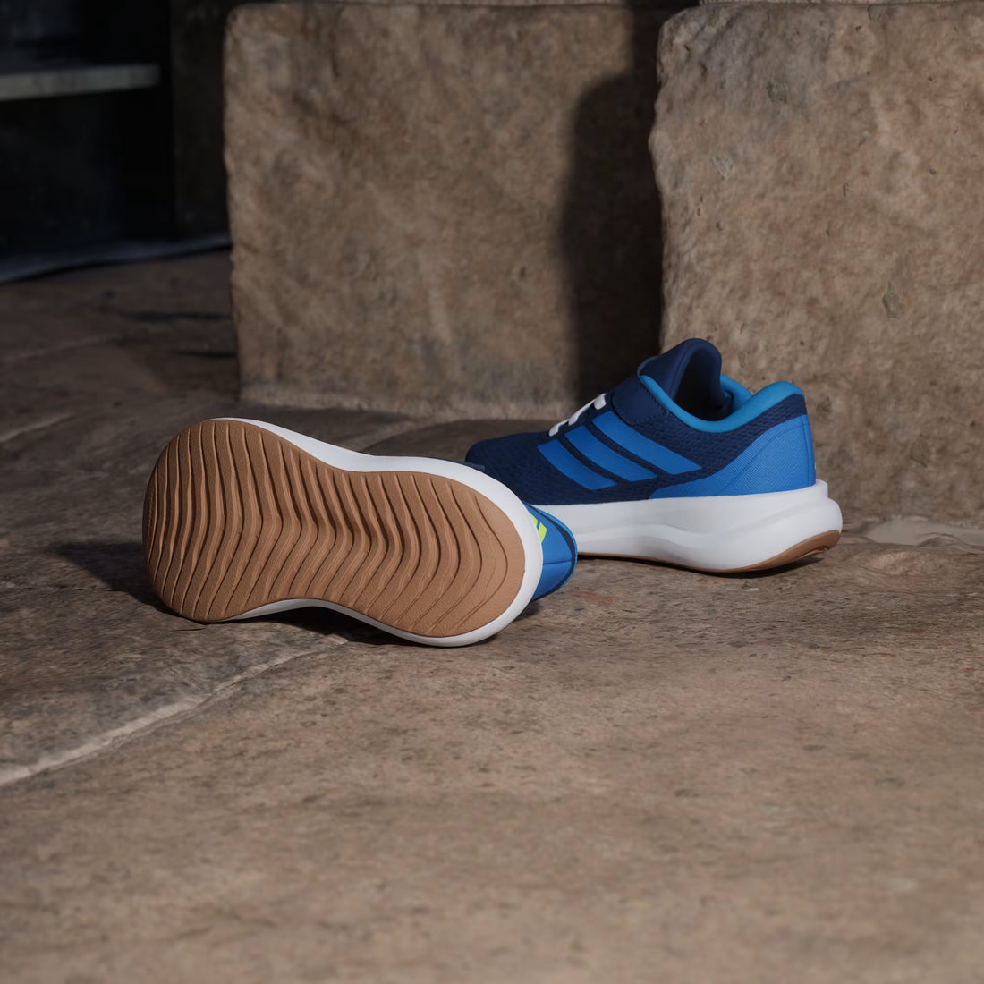 Adidas Runfalcon 6 EL C Kids Shoes Performance in blue - product view