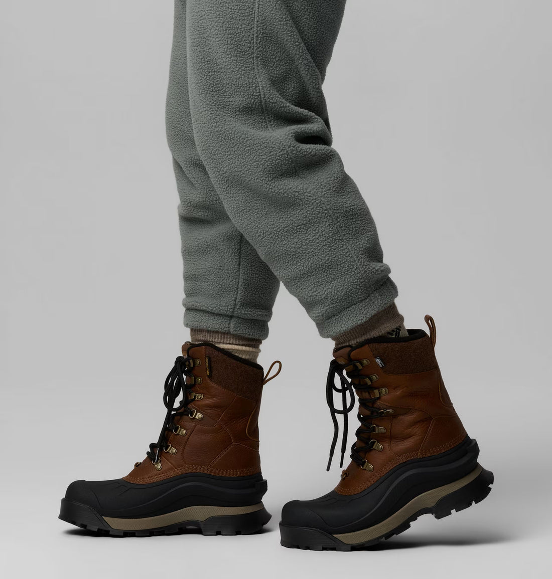COLUMBIA Bugaboot Peak Men Winter Boots Black and brown- product view
