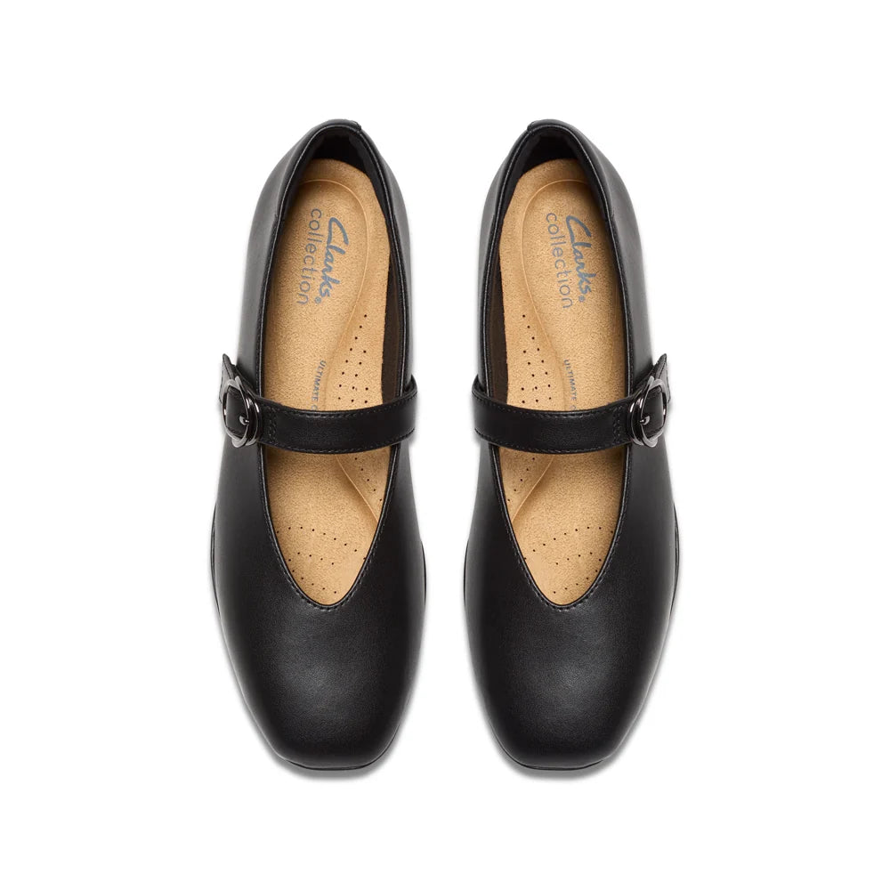 Clarks Jazmynn Iris Women Shoes Casual in black - product view