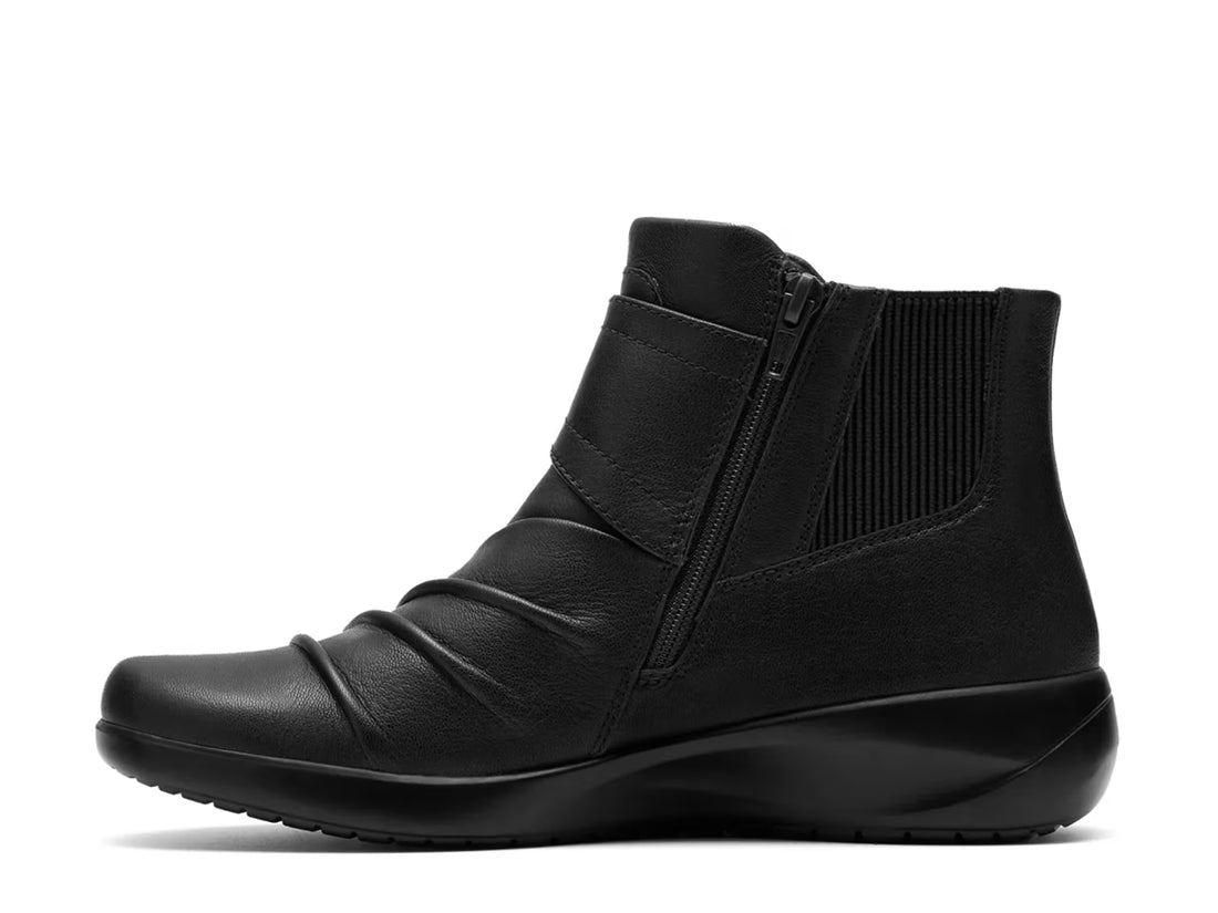 Clarks Kaetlyn Sara Women Boots Casual in black - product view