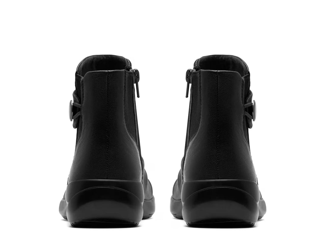 Clarks Kaetlyn Sara Women Boots Casual in black - product view
