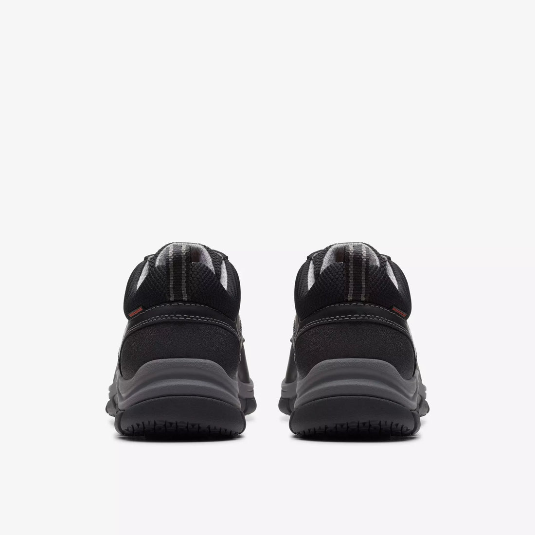 Clarks Walpath Low Men Shoes Casual in black - product view