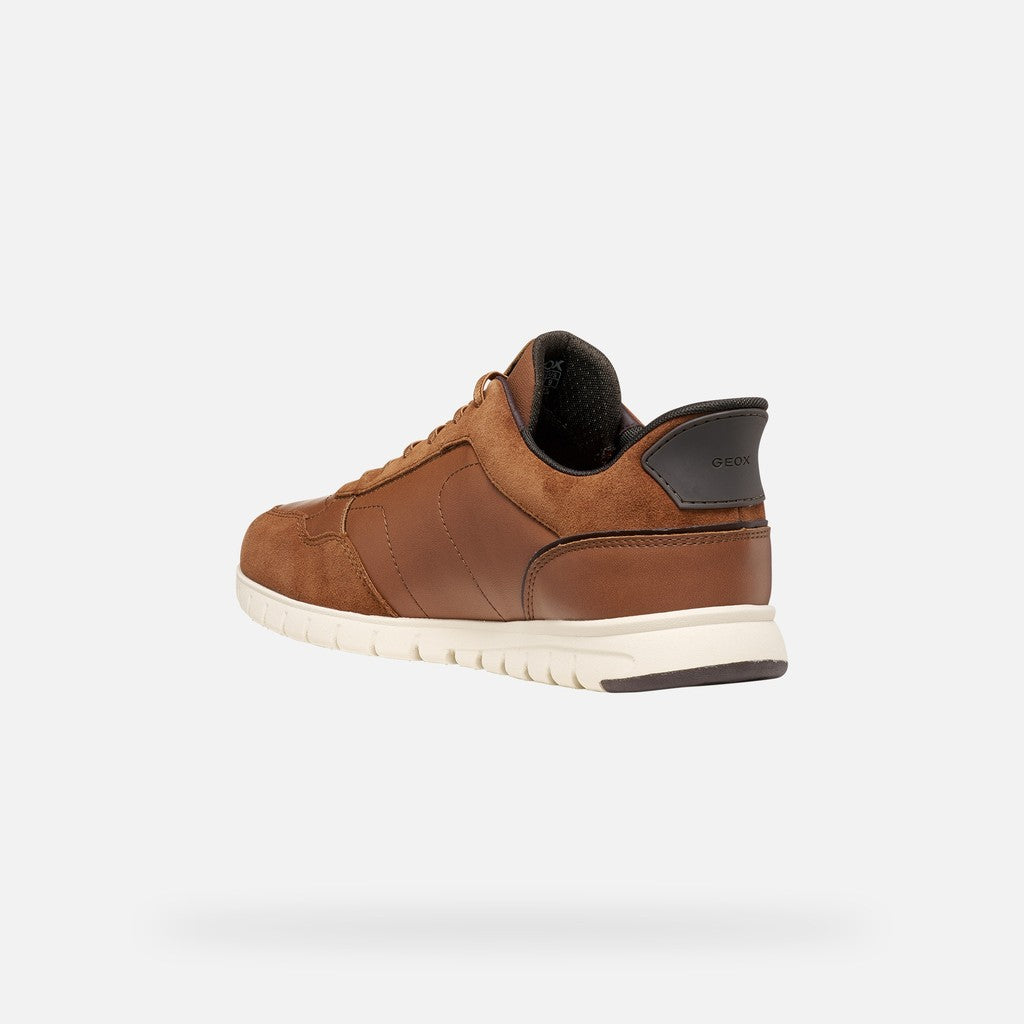 Geox U FlextrideZero Plus Men Shoes Casual in cognac - product view