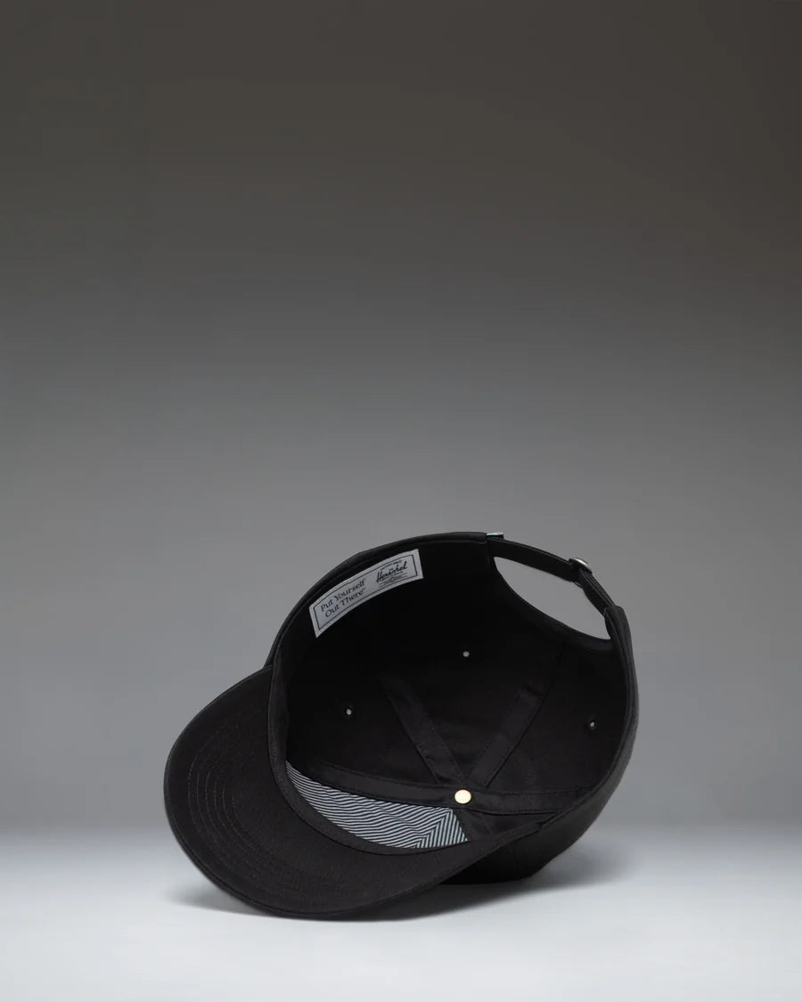 Herschel Sylas Classic Cap Women Acc Hats in Black- Product view