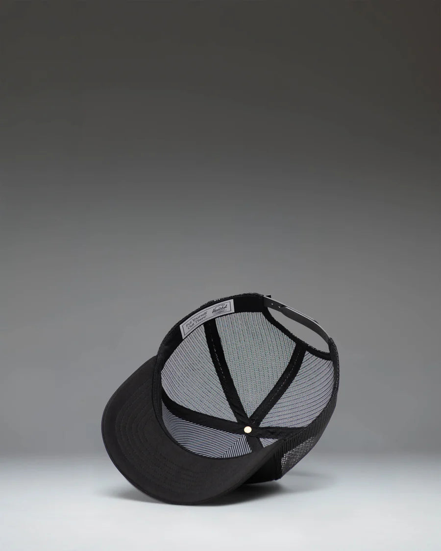 Herschel Herschel WhalerTall Mesh Cap Men Acc Hats in Black - Product view