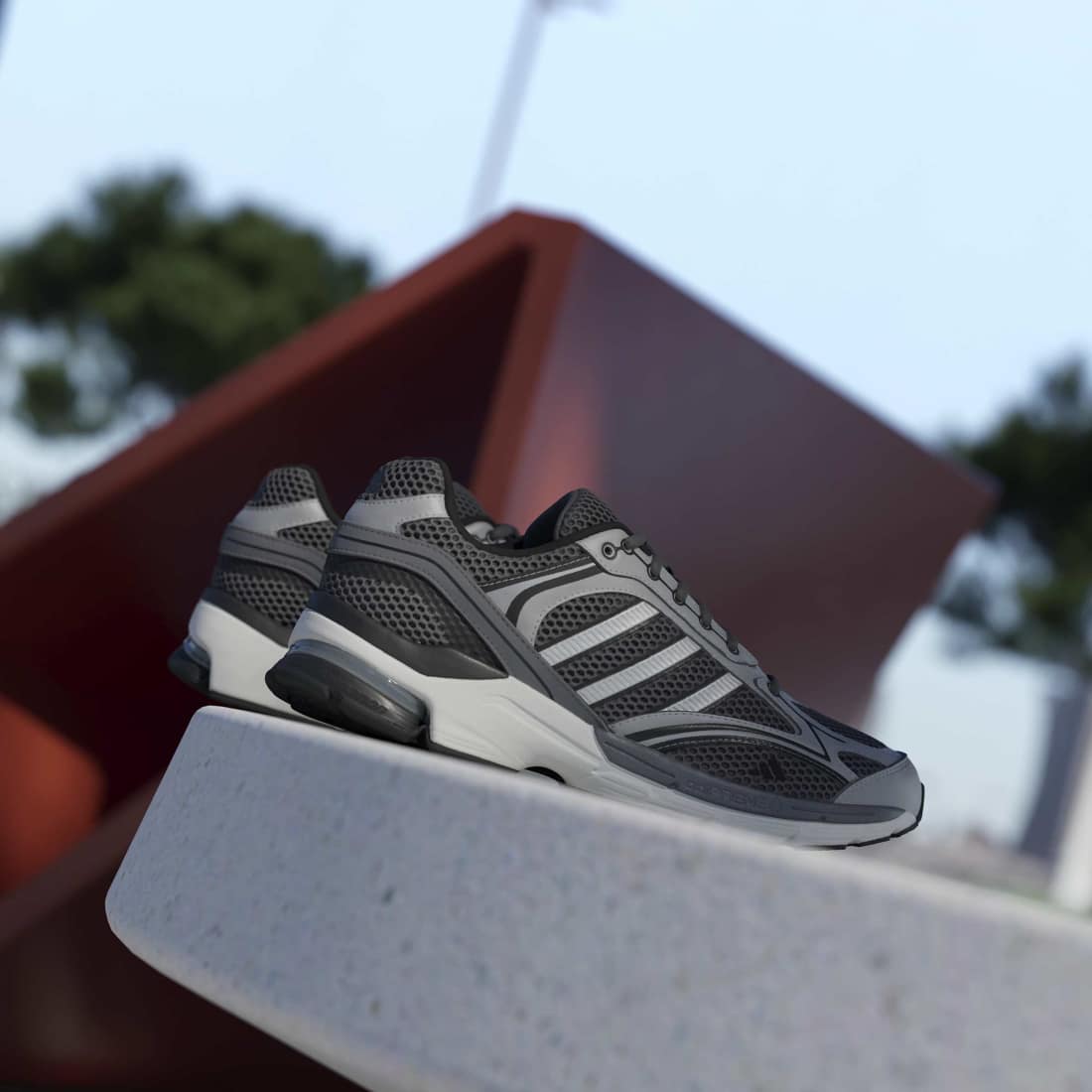 Spiritain 2000 W