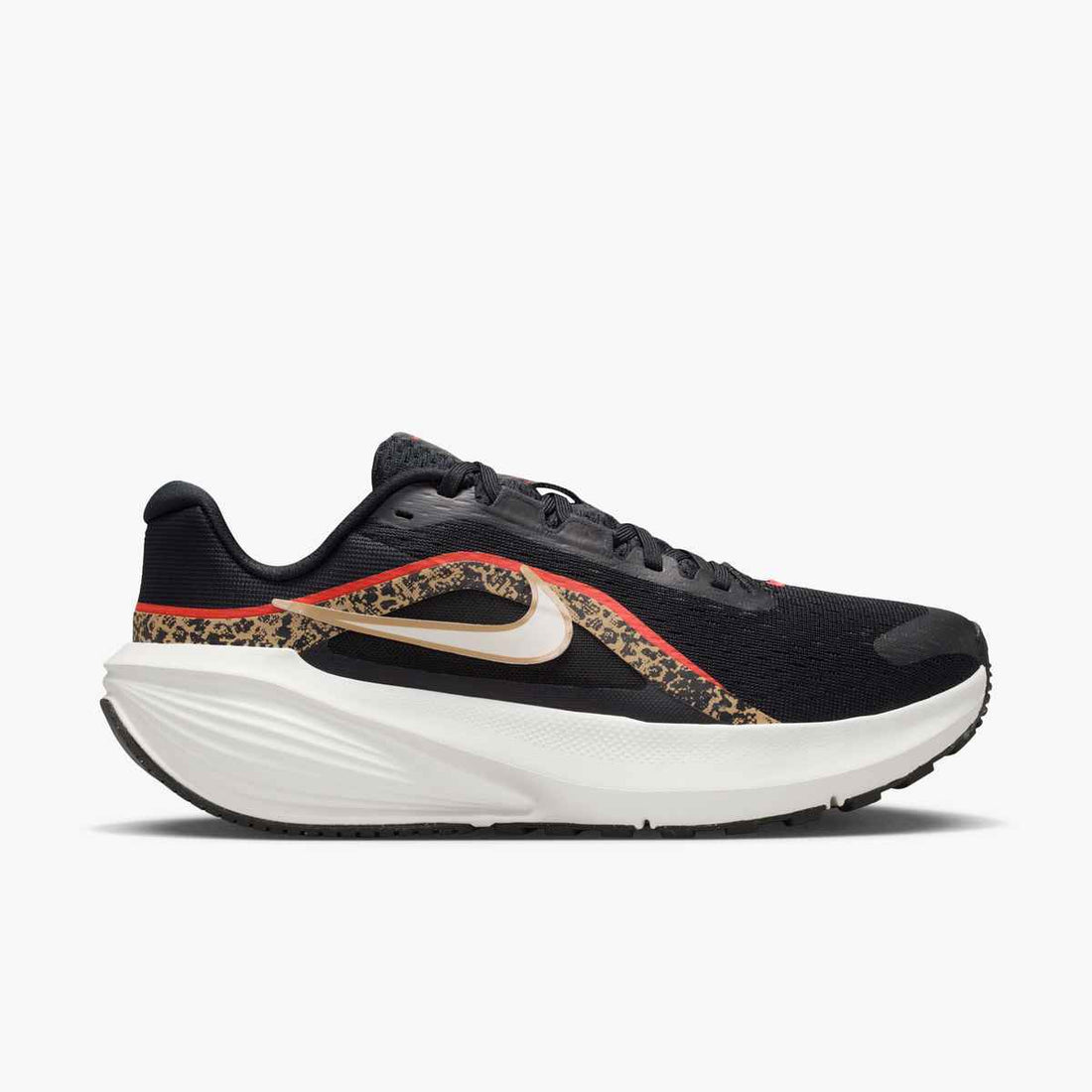NIKE Nike Downshifter 14 Performance Shoe in Black-product view