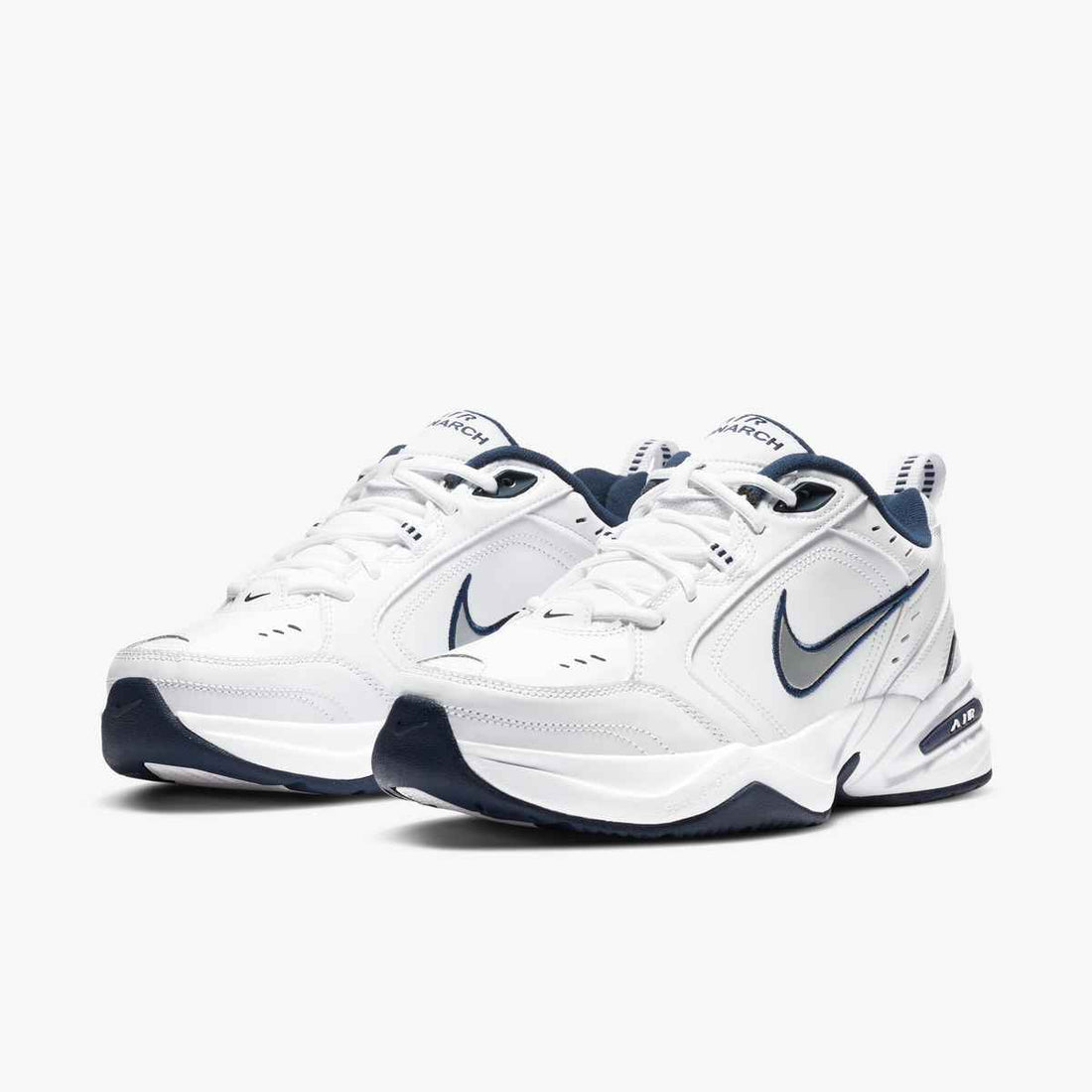 NIKE Nike Air Monarch IV Shoes Sneaker in White- Product view