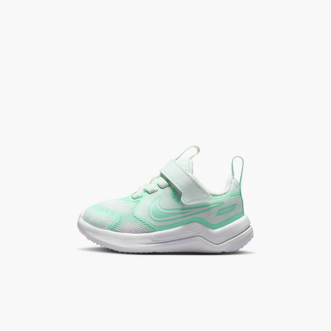NIKE Nike Cosmic Runner- Performance Shoes in Green - Product view