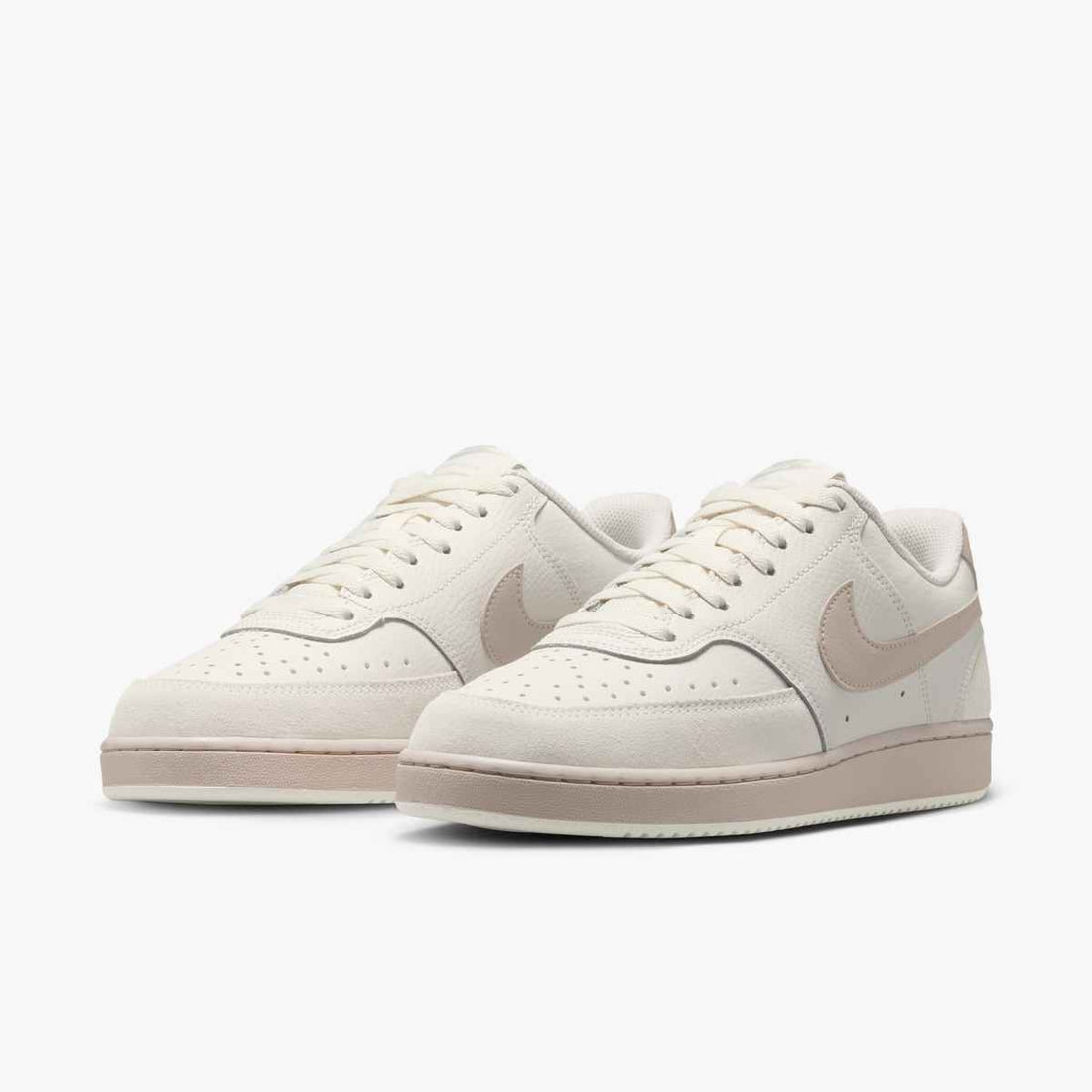 NIKE Nike Court Vision Low Suede Shoes Sneaker in Cream- Product view