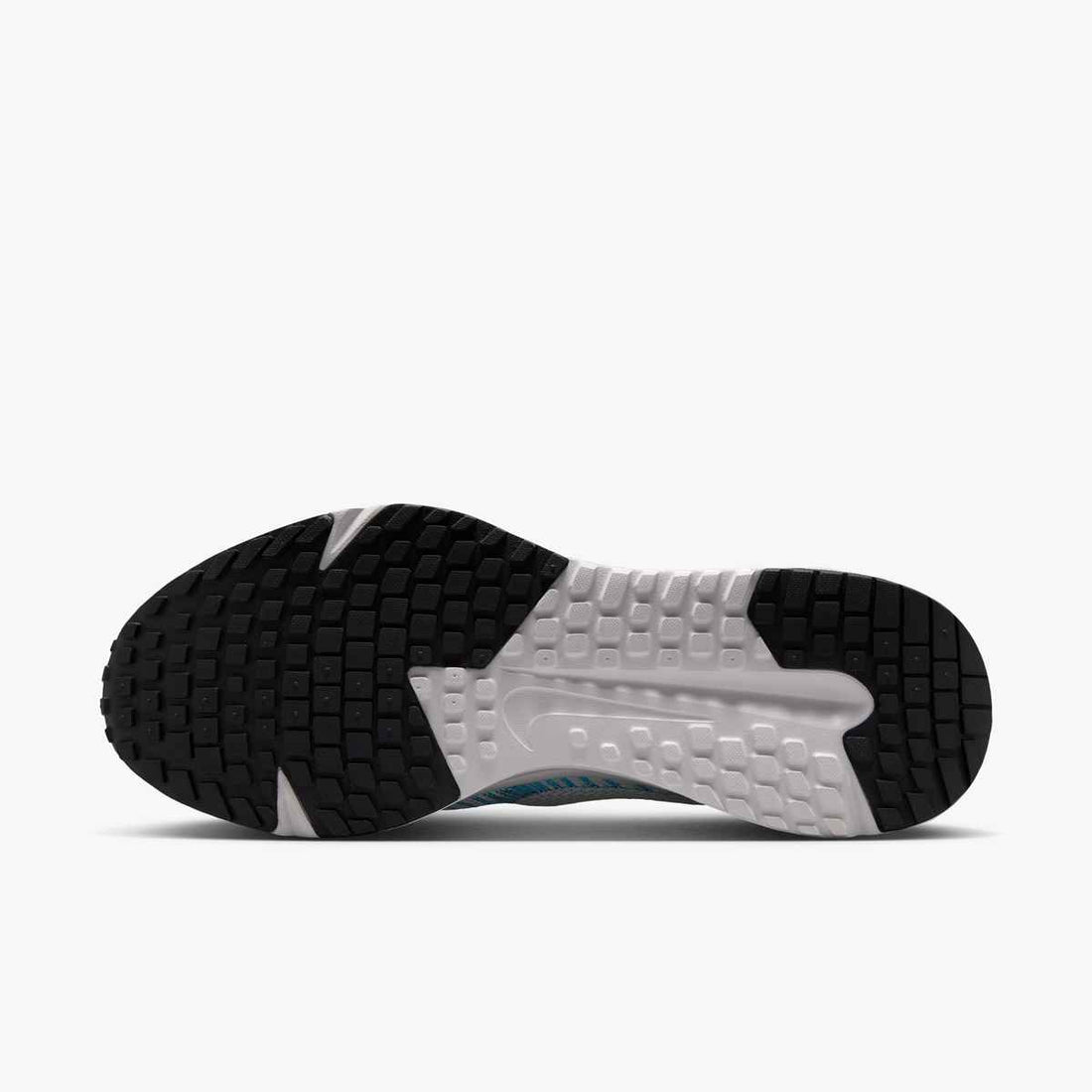 NIKE Nike Run Defy Shoes Performance in White- Product view