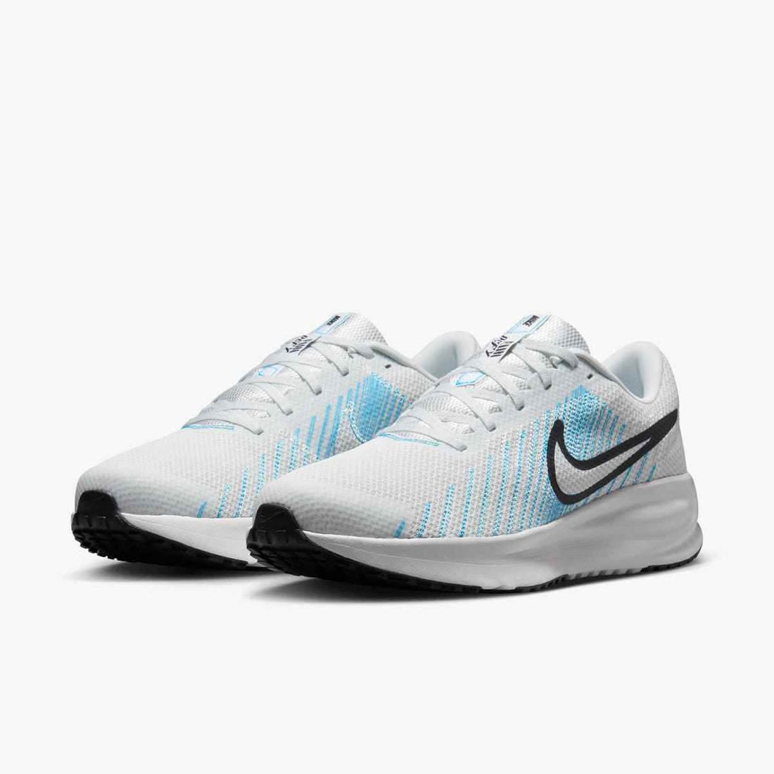 NIKE Nike Run Defy Shoes Performance in White- Product view