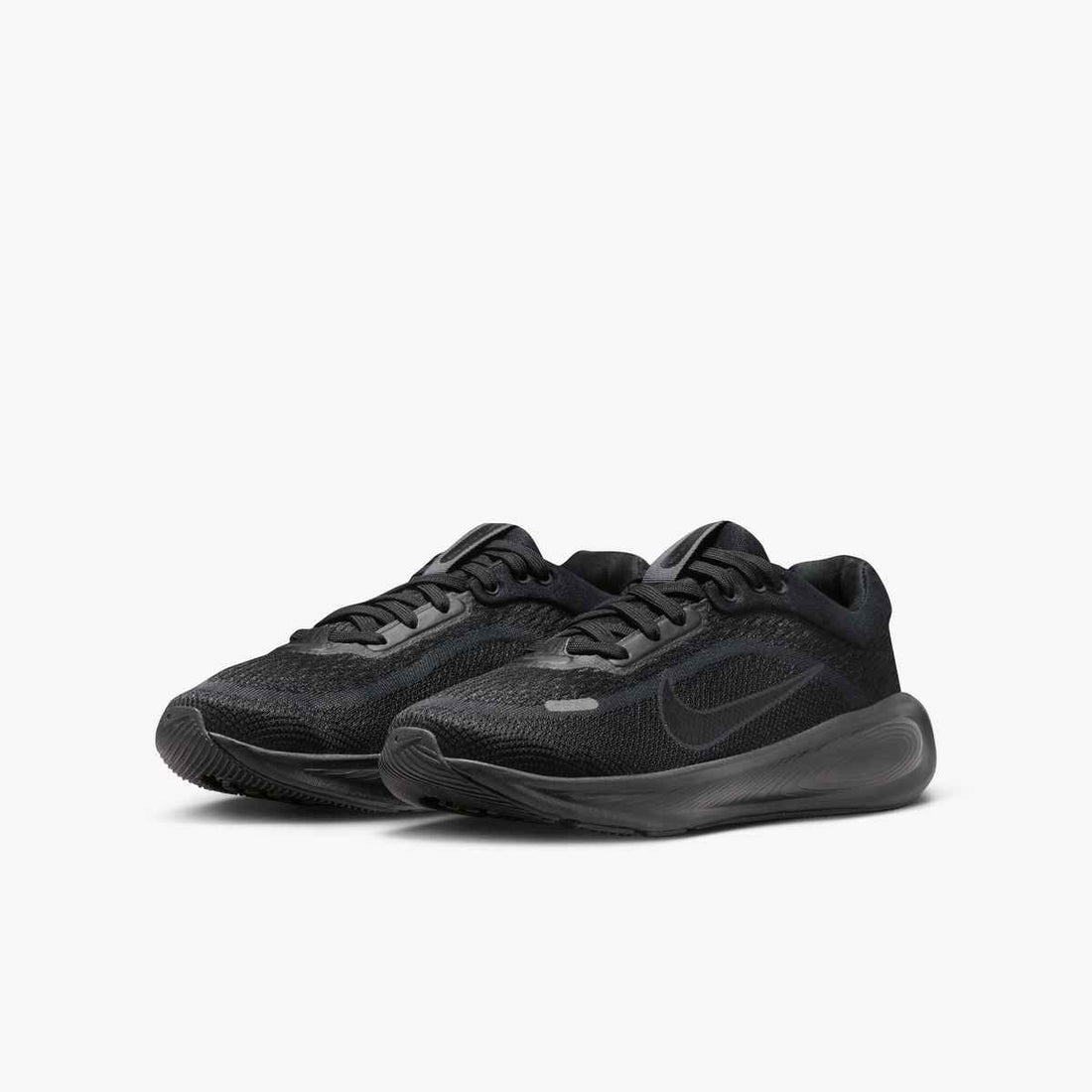 Nike NikeStellarRide Kids Shoe Performance in black -Product view