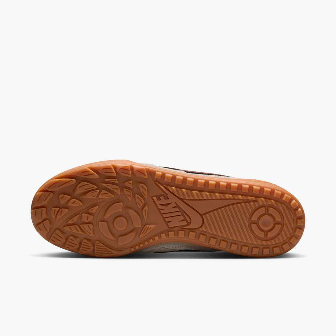 NIKE Nike Terra Manta Suede Shoes Sneaker in Brown- Product view
