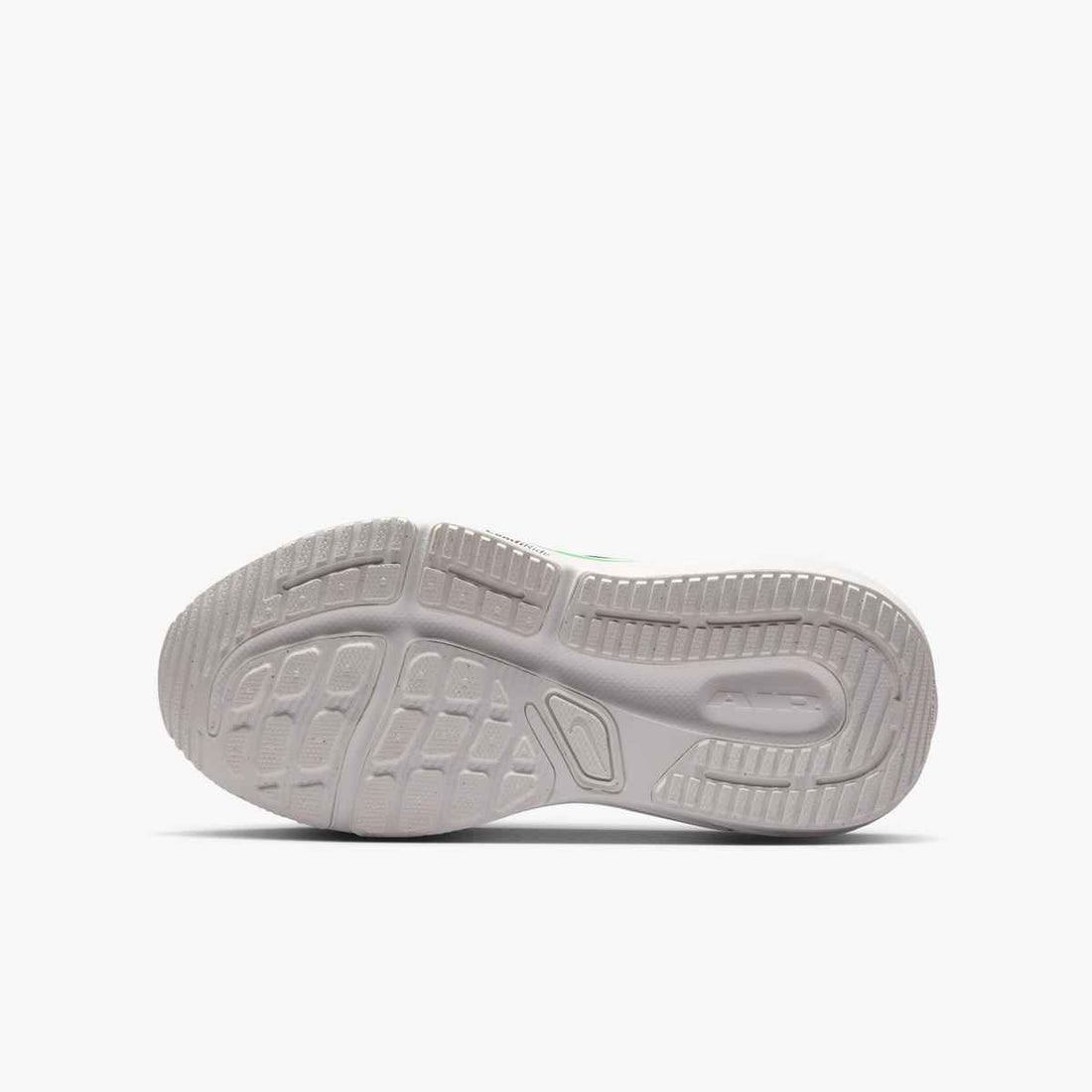 NIKE Nike Winflo 12 Performance Shoes in Blue-Product view