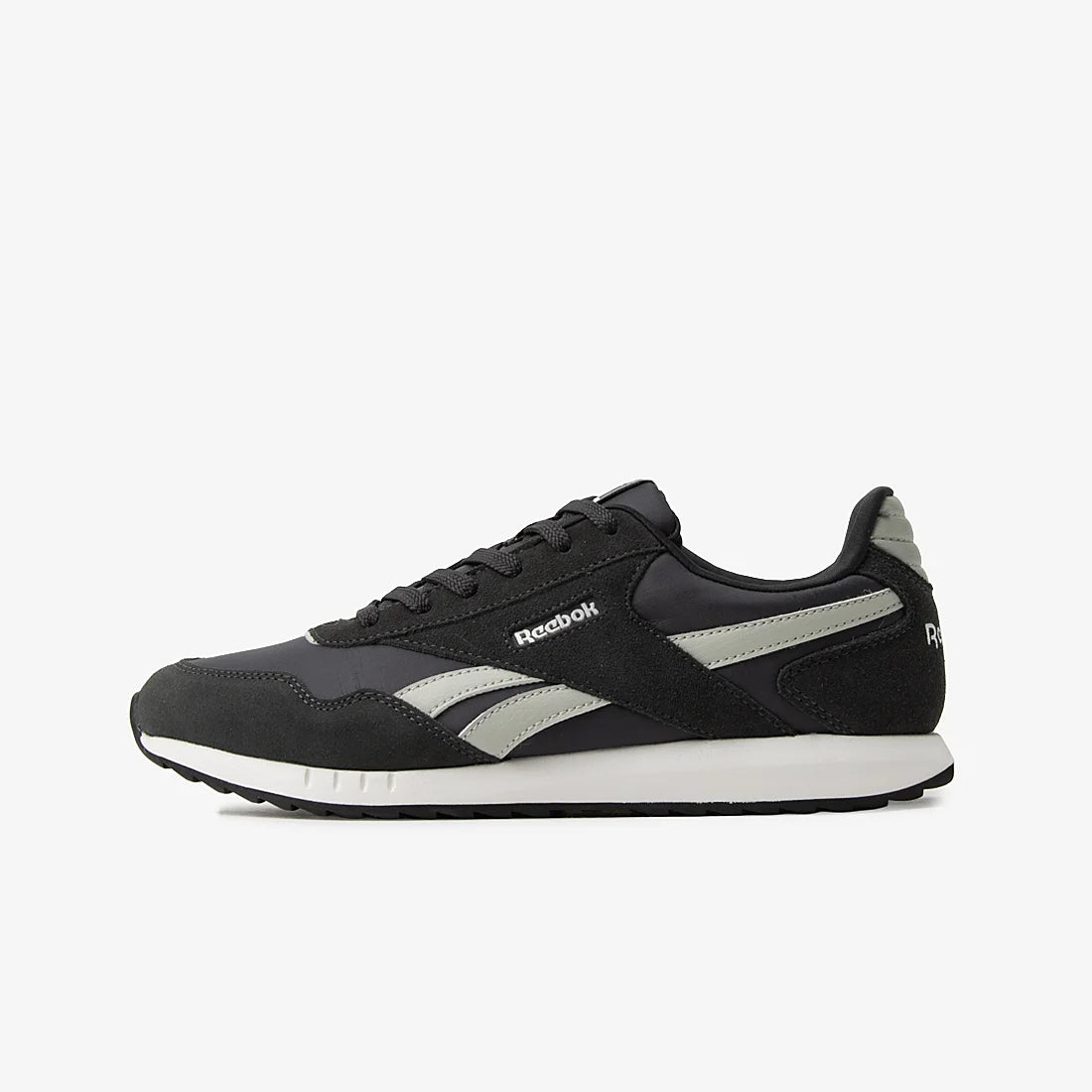 Reebok R125 Men Shoes Sneakers in black - product view