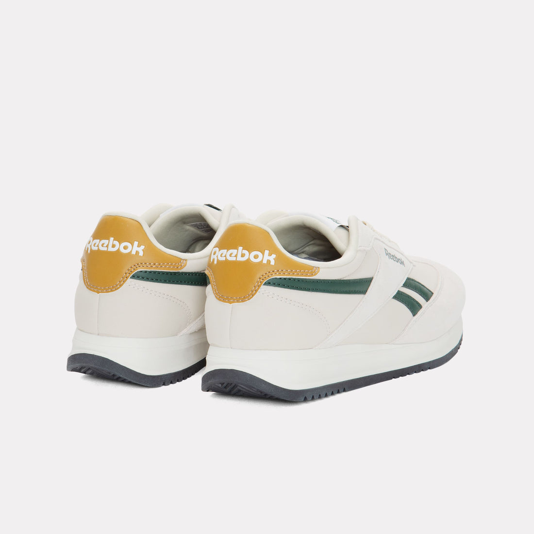 Reebok World 70 Men Shoes Sneakers in white - product view