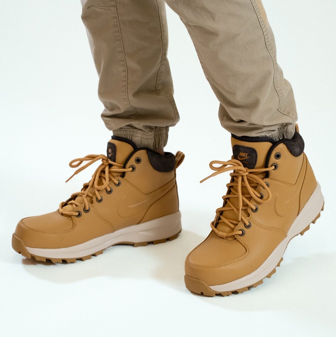 Manoa_leather