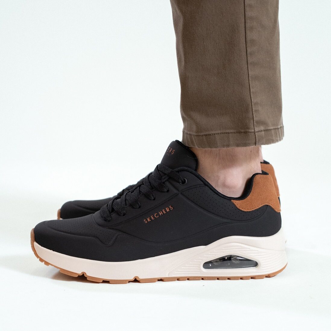 Skechers Uno - Suited On Air M Men Shoes Performance in black - product view 