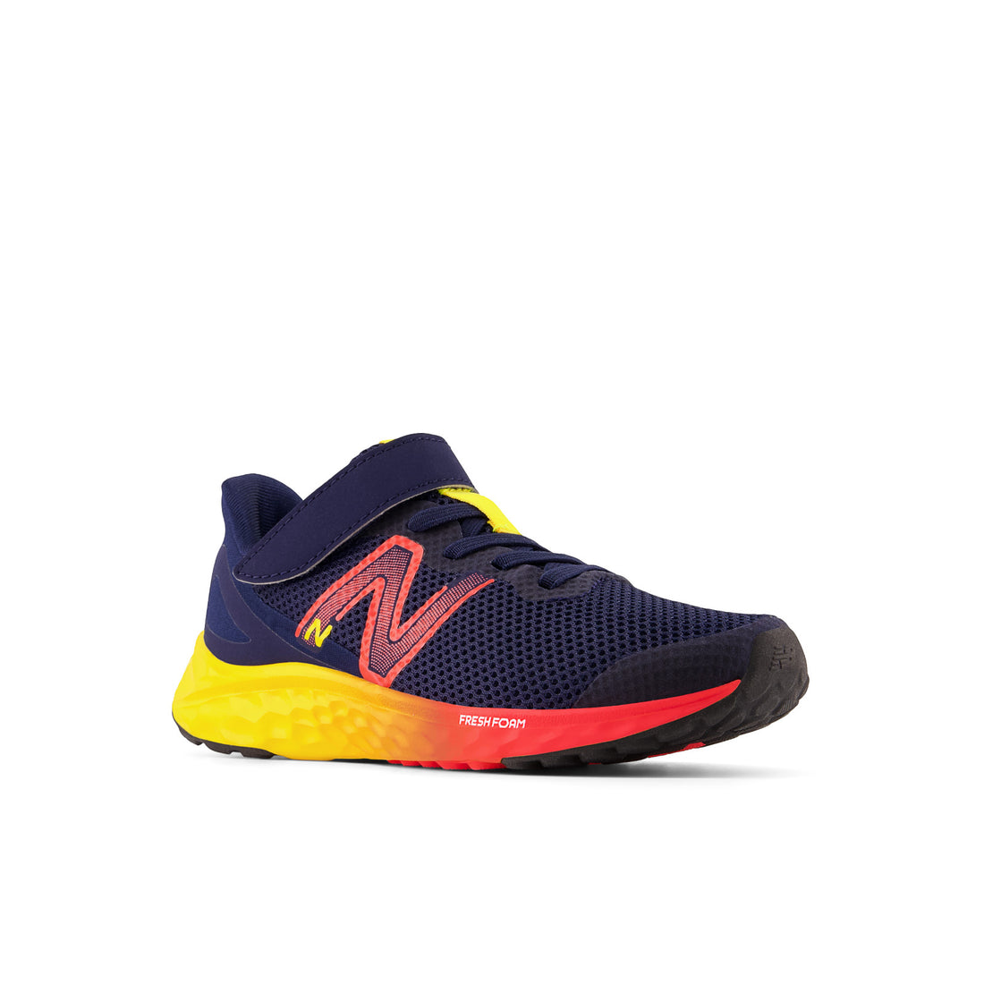 NEW-BALANCE Fresh Foam Arishi v4 Bungee Lace with Top Strap bleu Enfants Chaussures > Performance en bleu marine et rouge
